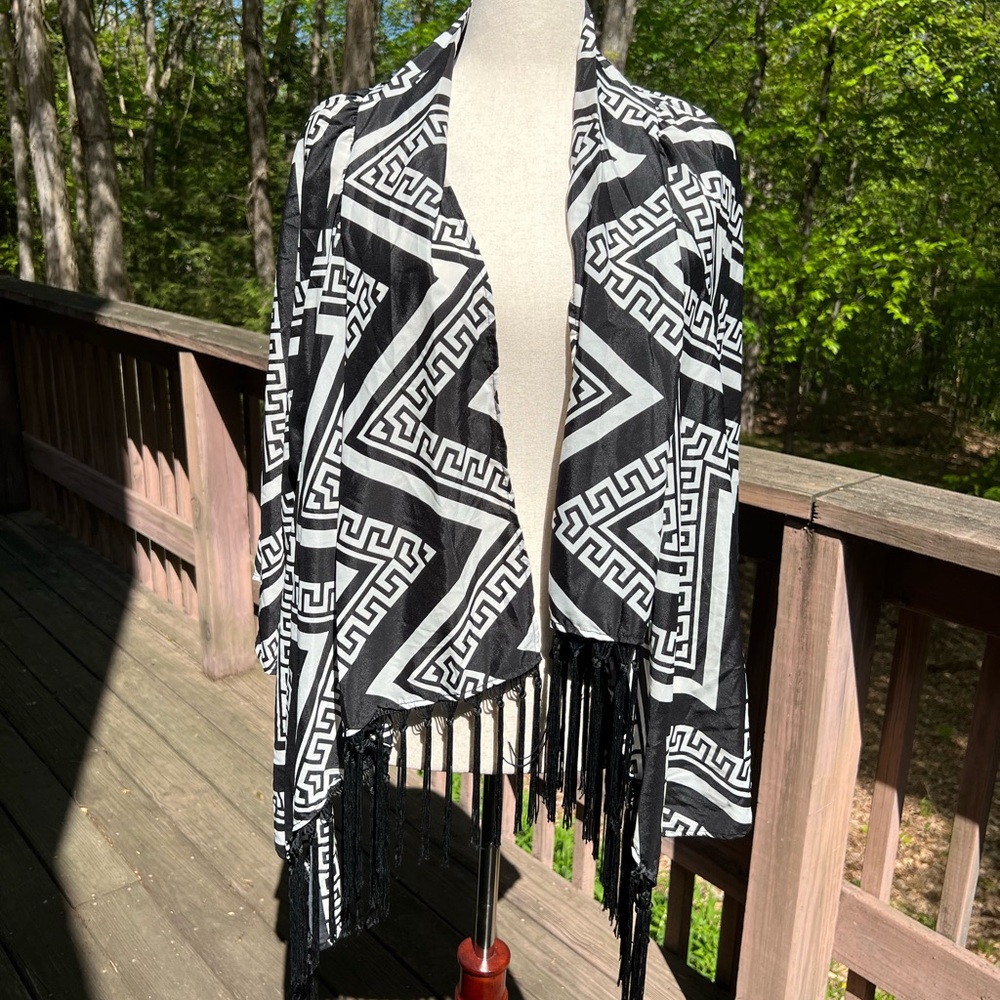 West Kei Black and White Geometric Fringe Wrap